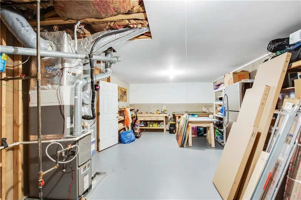 602 Dunwoody Chace, Atlanta, Georgia 30328, 3 Bedrooms Bedrooms, ,2 BathroomsBathrooms,Residential,Sold,602 Dunwoody Chace,6819177