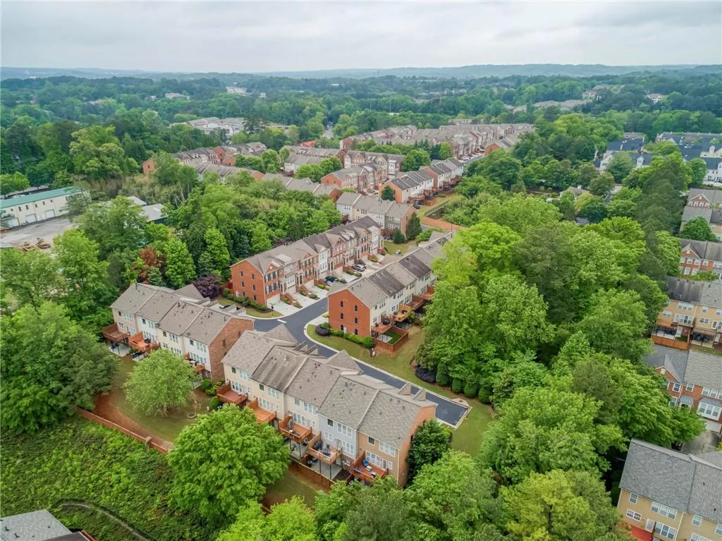 4888 Colchester Court Se Unit 16, Atlanta, Georgia 30339, 3 Bedrooms Bedrooms, ,3 BathroomsBathrooms,Residential,For Sale,4888 Colchester Court Se Unit 16,7622166