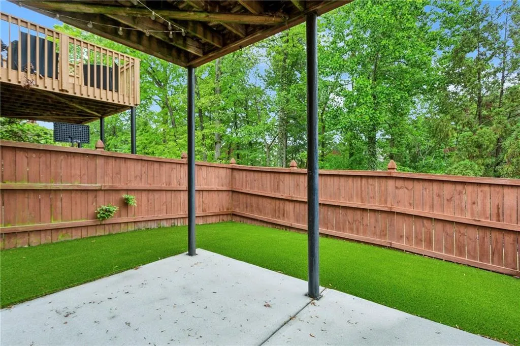 4888 Colchester Court Se Unit 16, Atlanta, Georgia 30339, 3 Bedrooms Bedrooms, ,3 BathroomsBathrooms,Residential,For Sale,4888 Colchester Court Se Unit 16,7622166