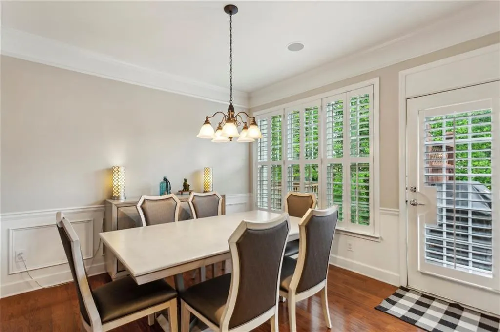 4888 Colchester Court Se Unit 16, Atlanta, Georgia 30339, 3 Bedrooms Bedrooms, ,3 BathroomsBathrooms,Residential,For Sale,4888 Colchester Court Se Unit 16,7622166