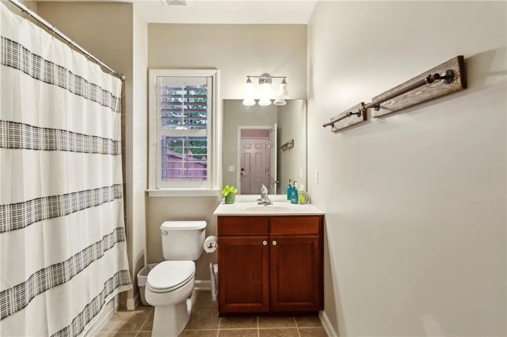4888 Colchester Court Se Unit 16, Atlanta, Georgia 30339, 3 Bedrooms Bedrooms, ,3 BathroomsBathrooms,Residential,For Sale,4888 Colchester Court Se Unit 16,7622166