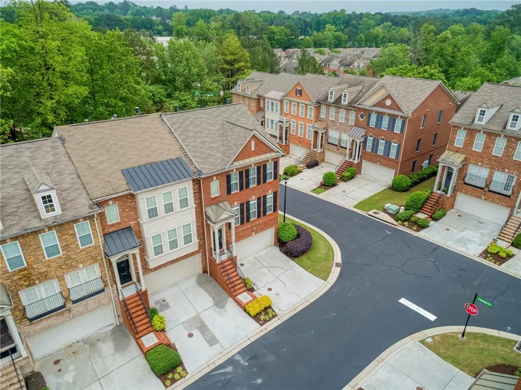 4888 Colchester Court Se Unit 16, Atlanta, Georgia 30339, 3 Bedrooms Bedrooms, ,3 BathroomsBathrooms,Residential,For Sale,4888 Colchester Court Se Unit 16,7622166