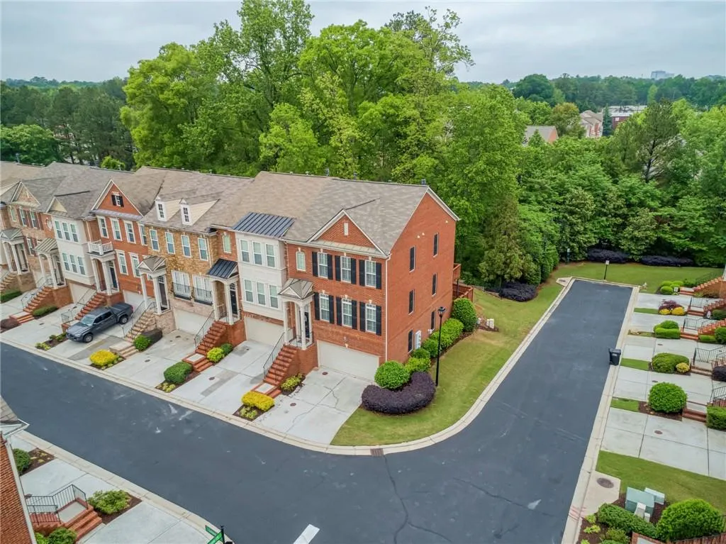 4888 Colchester Court Se Unit 16, Atlanta, Georgia 30339, 3 Bedrooms Bedrooms, ,3 BathroomsBathrooms,Residential,For Sale,4888 Colchester Court Se Unit 16,7622166