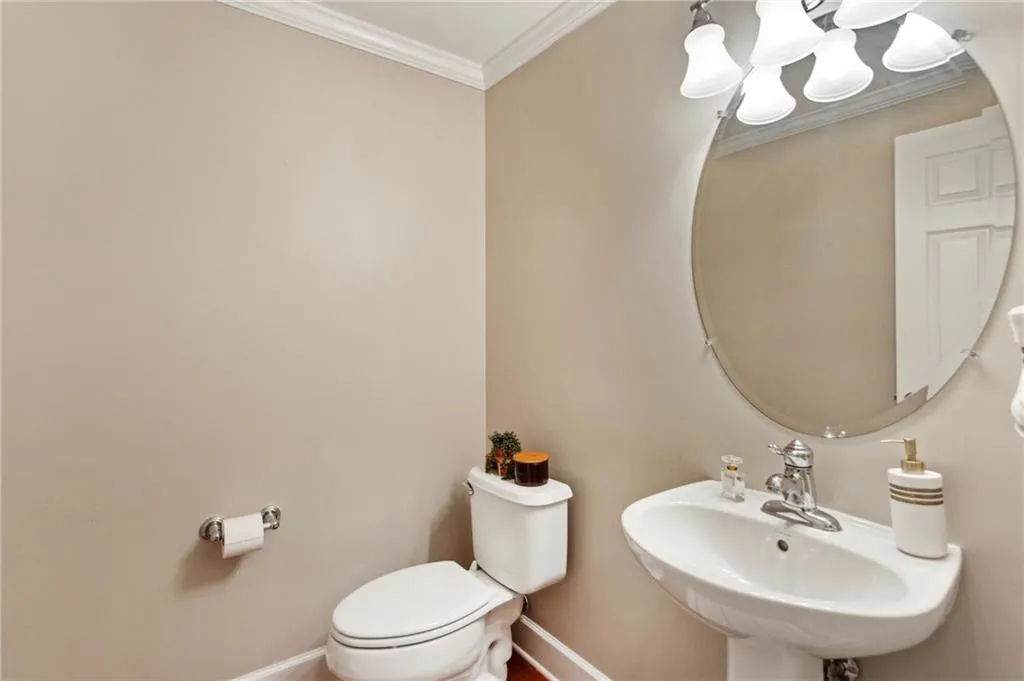 4888 Colchester Court Se Unit 16, Atlanta, Georgia 30339, 3 Bedrooms Bedrooms, ,3 BathroomsBathrooms,Residential,For Sale,4888 Colchester Court Se Unit 16,7622166