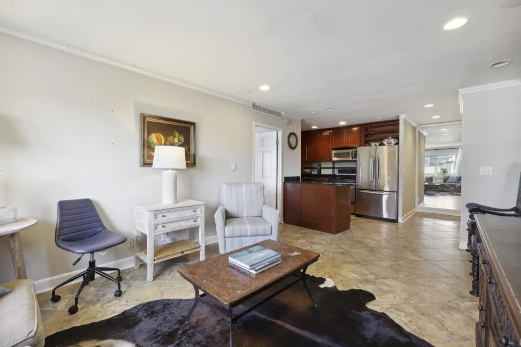 2285 Peachtree Road Ne Unit 1207, Atlanta, Georgia 30309, 1 Bedroom Bedrooms, ,1 BathroomBathrooms,Residential,For Sale,2285 Peachtree Road Ne Unit 1207,7552024