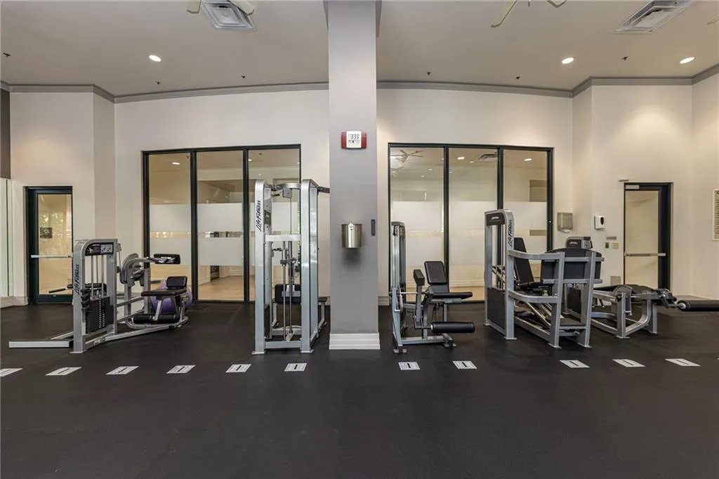 3040 Peachtree Road Nw Unit 613, Atlanta, Georgia 30305, 1 Bedroom Bedrooms, ,1 BathroomBathrooms,Residential,For Sale,3040 Peachtree Road Nw Unit 613,7645953