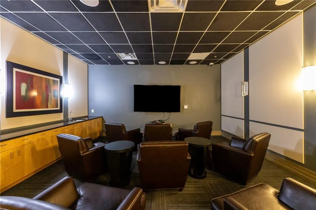 3040 Peachtree Road Nw Unit 613, Atlanta, Georgia 30305, 1 Bedroom Bedrooms, ,1 BathroomBathrooms,Residential,For Sale,3040 Peachtree Road Nw Unit 613,7645953