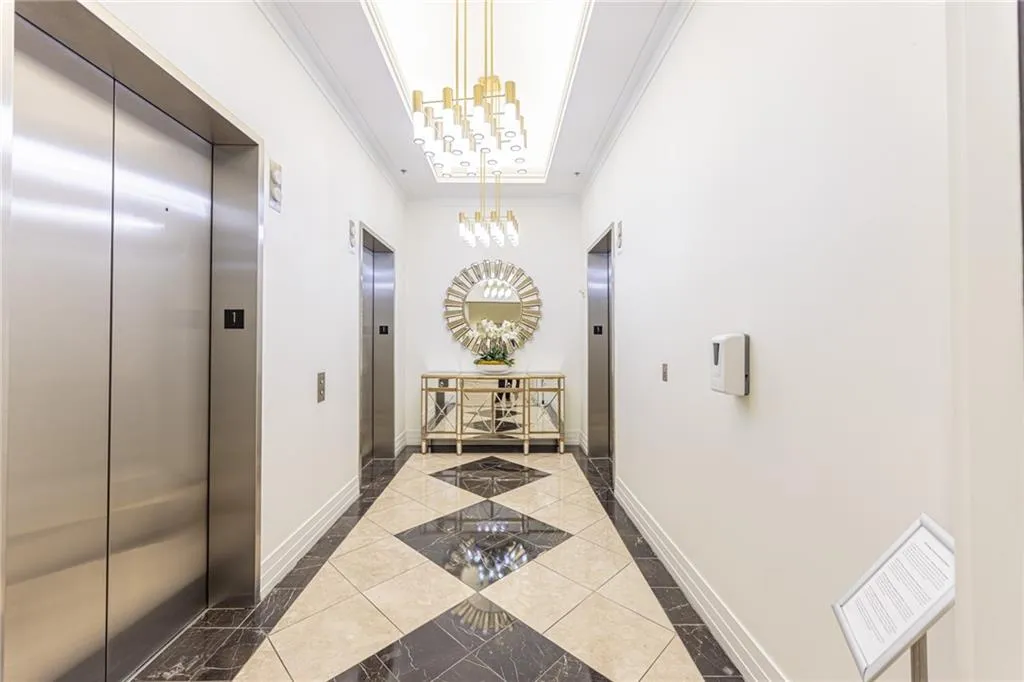 3040 Peachtree Road Nw Unit 613, Atlanta, Georgia 30305, 1 Bedroom Bedrooms, ,1 BathroomBathrooms,Residential,For Sale,3040 Peachtree Road Nw Unit 613,7645953