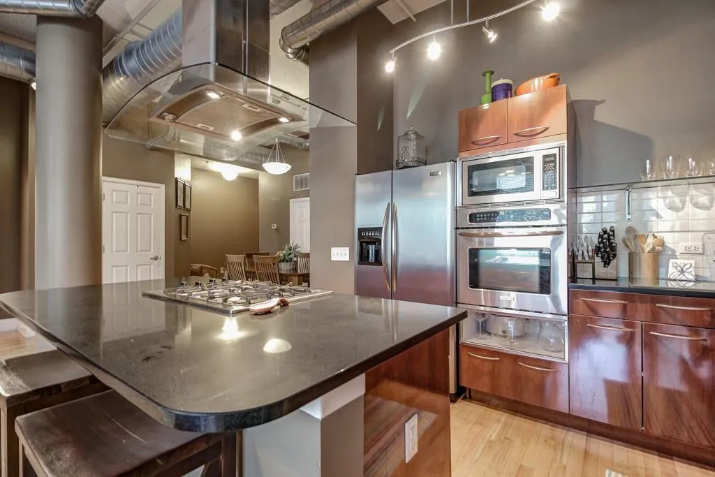 3820 Roswell Road Unit 208, Atlanta, Georgia 30342, 2 Bedrooms Bedrooms, ,2 BathroomsBathrooms,Residential,Sold,3820 Roswell Road Unit 208,5701889
