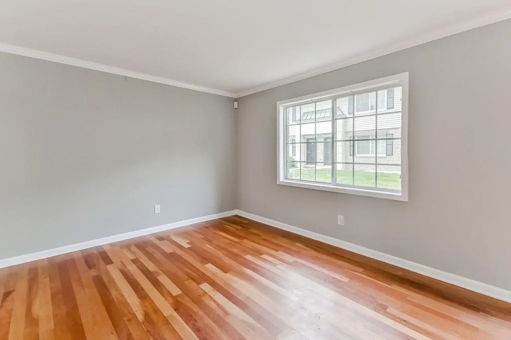 6940 Roswell Road Unit 10d, Atlanta, Georgia 30328, 2 Bedrooms Bedrooms, ,1 BathroomBathrooms,Residential,Sold,6940 Roswell Road Unit 10d,6536783