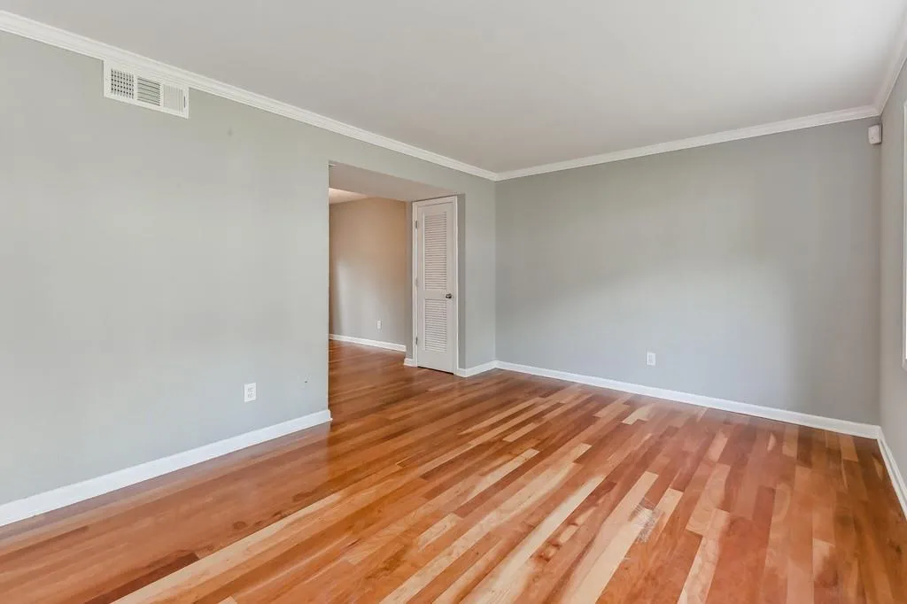 6940 Roswell Road Unit 10d, Atlanta, Georgia 30328, 2 Bedrooms Bedrooms, ,1 BathroomBathrooms,Residential,Sold,6940 Roswell Road Unit 10d,6536783