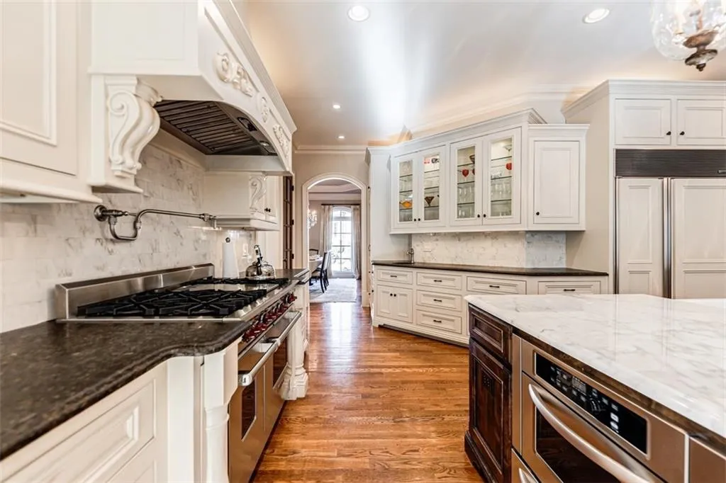 665 Coley Oaks Court, Sandy Springs, Georgia 30350, 5 Bedrooms Bedrooms, ,6 BathroomsBathrooms,Residential,Sold,665 Coley Oaks Court,6811077 665 Coley Oaks Court, Sandy Springs, Georgia 30350, 5 Bedrooms Bedrooms, ,6 BathroomsBathrooms,Residential,Sold,665 Coley Oaks Court,6811077