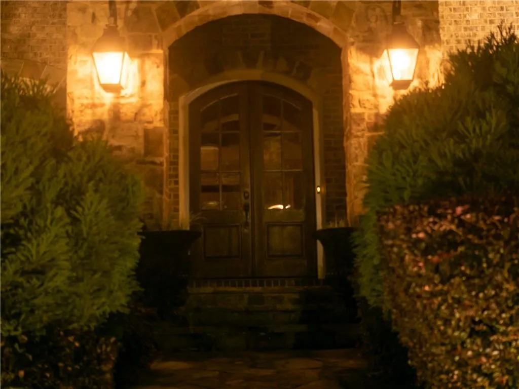 665 Coley Oaks Court, Sandy Springs, Georgia 30350, 5 Bedrooms Bedrooms, ,6 BathroomsBathrooms,Residential,Sold,665 Coley Oaks Court,6811077 665 Coley Oaks Court, Sandy Springs, Georgia 30350, 5 Bedrooms Bedrooms, ,6 BathroomsBathrooms,Residential,Sold,665 Coley Oaks Court,6811077