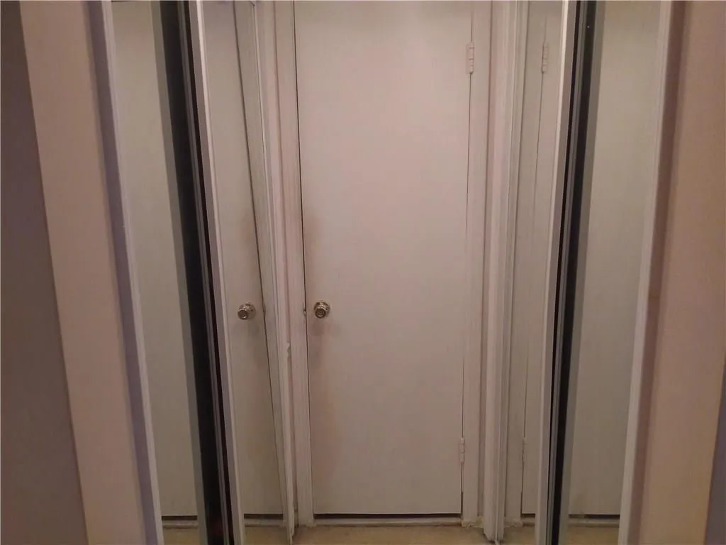 5565 Kingsport Drive Unit 21, Atlanta, Georgia 30342, 2 Bedrooms Bedrooms, ,1 BathroomBathrooms,Residential,Sold,5565 Kingsport Drive Unit 21,5800956