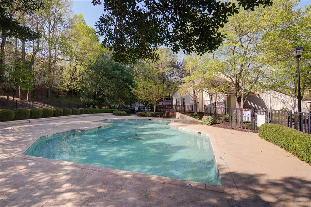 1708 Huntingdon Chase, Sandy Springs, Georgia 30350, 1 Bedroom Bedrooms, ,1 BathroomBathrooms,Residential,Sold,1708 Huntingdon Chase,6000480