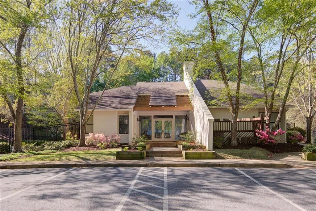 1708 Huntingdon Chase, Sandy Springs, Georgia 30350, 1 Bedroom Bedrooms, ,1 BathroomBathrooms,Residential,Sold,1708 Huntingdon Chase,6000480