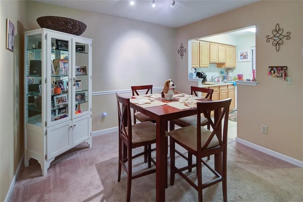 1708 Huntingdon Chase, Sandy Springs, Georgia 30350, 1 Bedroom Bedrooms, ,1 BathroomBathrooms,Residential,Sold,1708 Huntingdon Chase,6000480