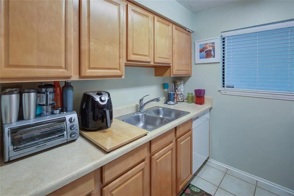 1708 Huntingdon Chase, Sandy Springs, Georgia 30350, 1 Bedroom Bedrooms, ,1 BathroomBathrooms,Residential,Sold,1708 Huntingdon Chase,6000480