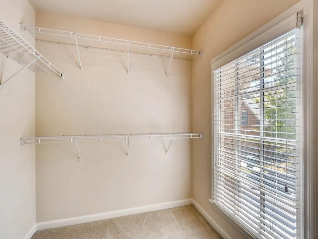 296 Mount Vernon Cove, Sandy Springs, Georgia 30328, 5 Bedrooms Bedrooms, ,5 BathroomsBathrooms,Residential,Sold,296 Mount Vernon Cove,5942117