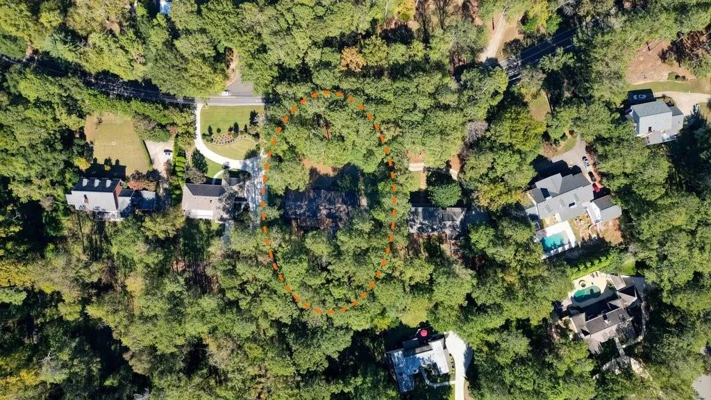 2615 Spalding Drive, Atlanta, Georgia 30350, 5 Bedrooms Bedrooms, ,5 BathroomsBathrooms,Residential,For Sale,2615 Spalding Drive,7665627
