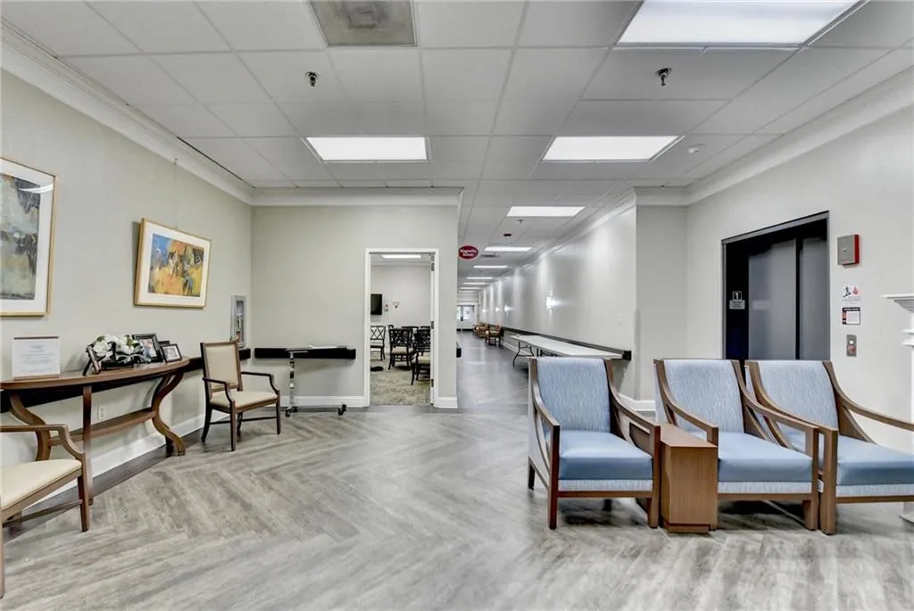 300 Johnson Ferry Road Ne Unit B411, Atlanta, Georgia 30328, 1 Bedroom Bedrooms, ,1 BathroomBathrooms,Residential,Sold,300 Johnson Ferry Road Ne Unit B411,7524299