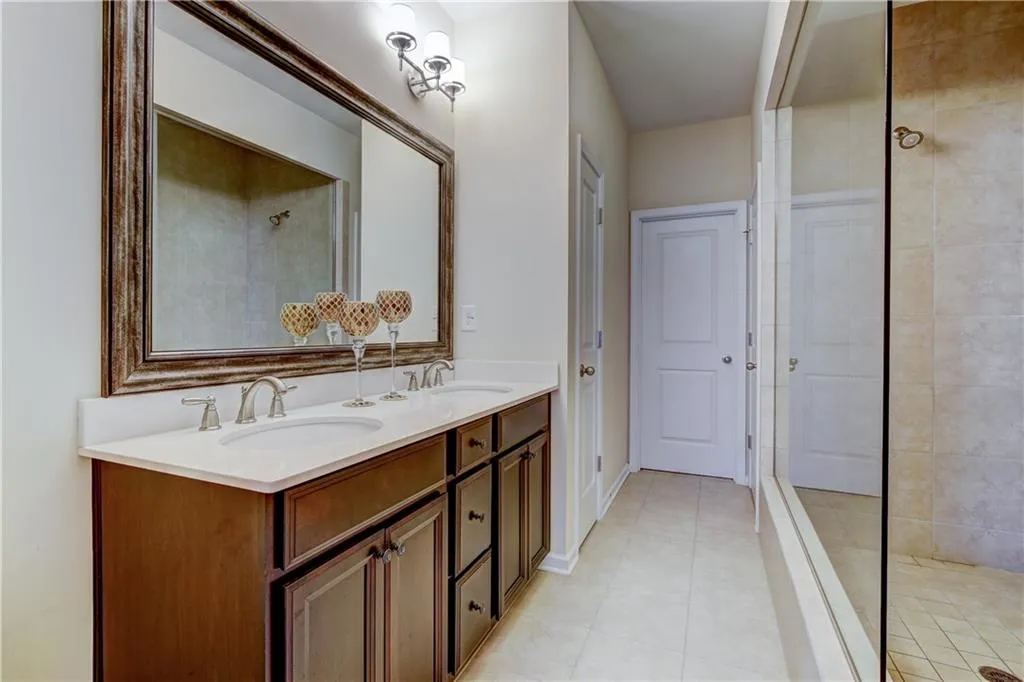 318 Alderwood Lane Lane, Atlanta, Georgia 30328, 3 Bedrooms Bedrooms, ,3 BathroomsBathrooms,Residential,Sold,318 Alderwood Lane Lane,6102886