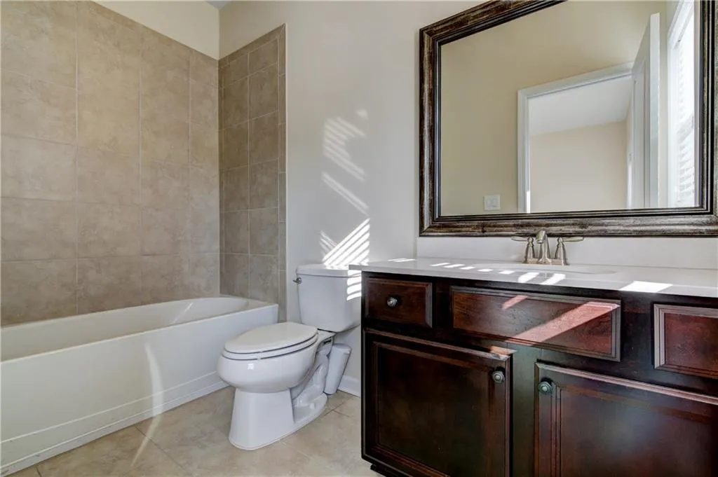 318 Alderwood Lane Lane, Atlanta, Georgia 30328, 3 Bedrooms Bedrooms, ,3 BathroomsBathrooms,Residential,Sold,318 Alderwood Lane Lane,6102886