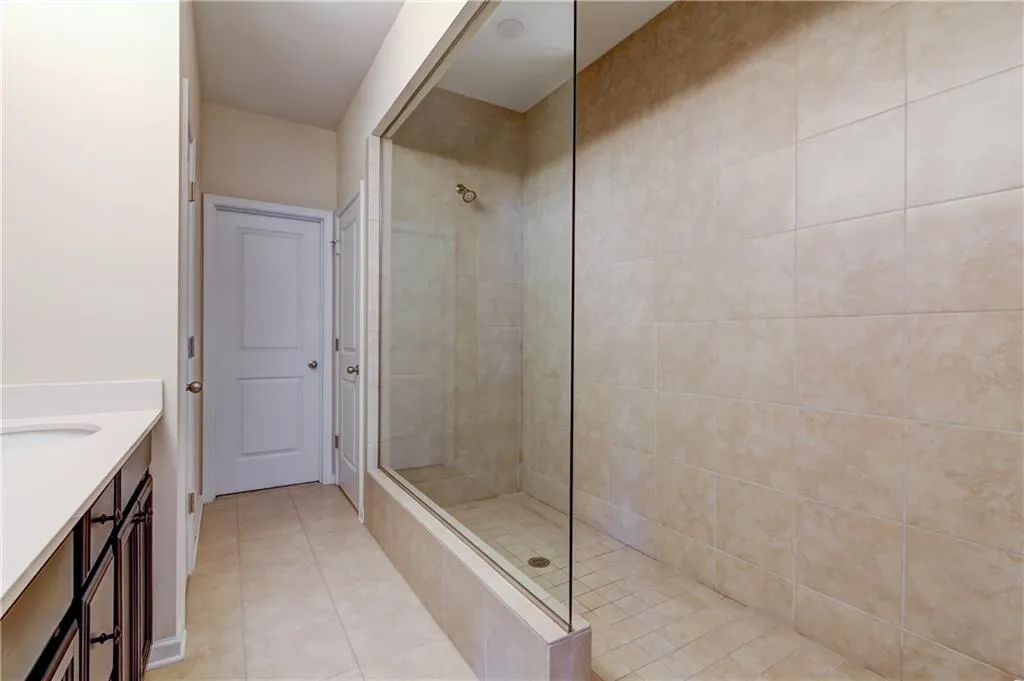 318 Alderwood Lane Lane, Atlanta, Georgia 30328, 3 Bedrooms Bedrooms, ,3 BathroomsBathrooms,Residential,Sold,318 Alderwood Lane Lane,6102886