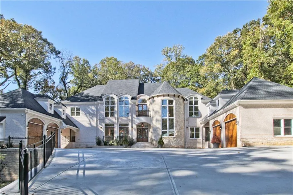 3620 Cloudland Drive Nw, Atlanta, Georgia 30327, 6 Bedrooms Bedrooms, ,6 BathroomsBathrooms,Residential,Sold,3620 Cloudland Drive Nw,5932684