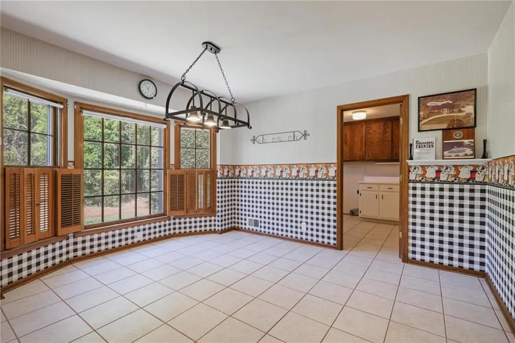 7570 Chaparral Drive, Atlanta, Georgia 30350, 4 Bedrooms Bedrooms, ,3 BathroomsBathrooms,Residential,For Sale,7570 Chaparral Drive,7657627
