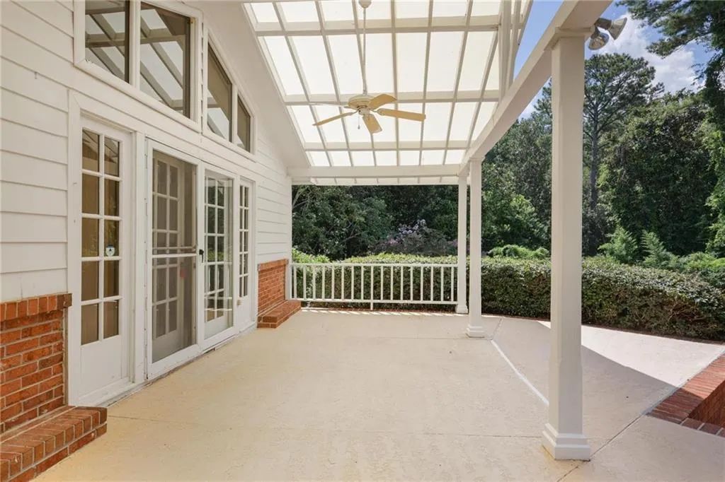 7570 Chaparral Drive, Atlanta, Georgia 30350, 4 Bedrooms Bedrooms, ,3 BathroomsBathrooms,Residential,For Sale,7570 Chaparral Drive,7657627