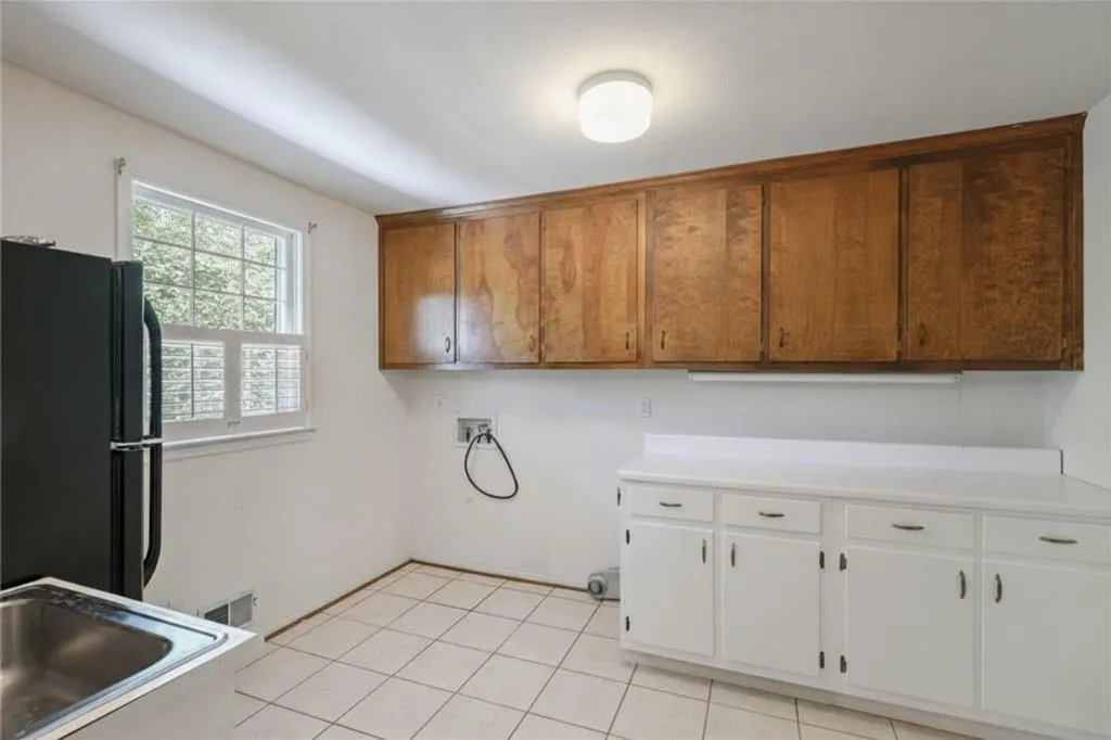 7570 Chaparral Drive, Atlanta, Georgia 30350, 4 Bedrooms Bedrooms, ,3 BathroomsBathrooms,Residential,For Sale,7570 Chaparral Drive,7657627