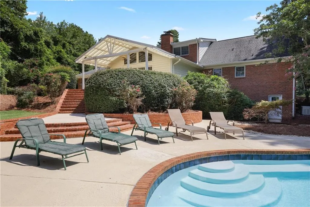 7570 Chaparral Drive, Atlanta, Georgia 30350, 4 Bedrooms Bedrooms, ,3 BathroomsBathrooms,Residential,For Sale,7570 Chaparral Drive,7657627