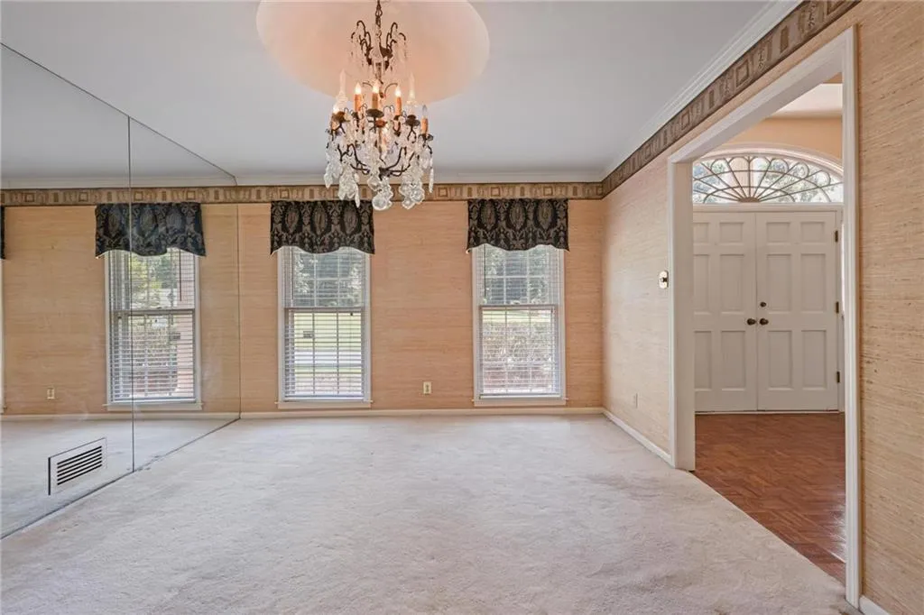 7570 Chaparral Drive, Atlanta, Georgia 30350, 4 Bedrooms Bedrooms, ,3 BathroomsBathrooms,Residential,For Sale,7570 Chaparral Drive,7657627