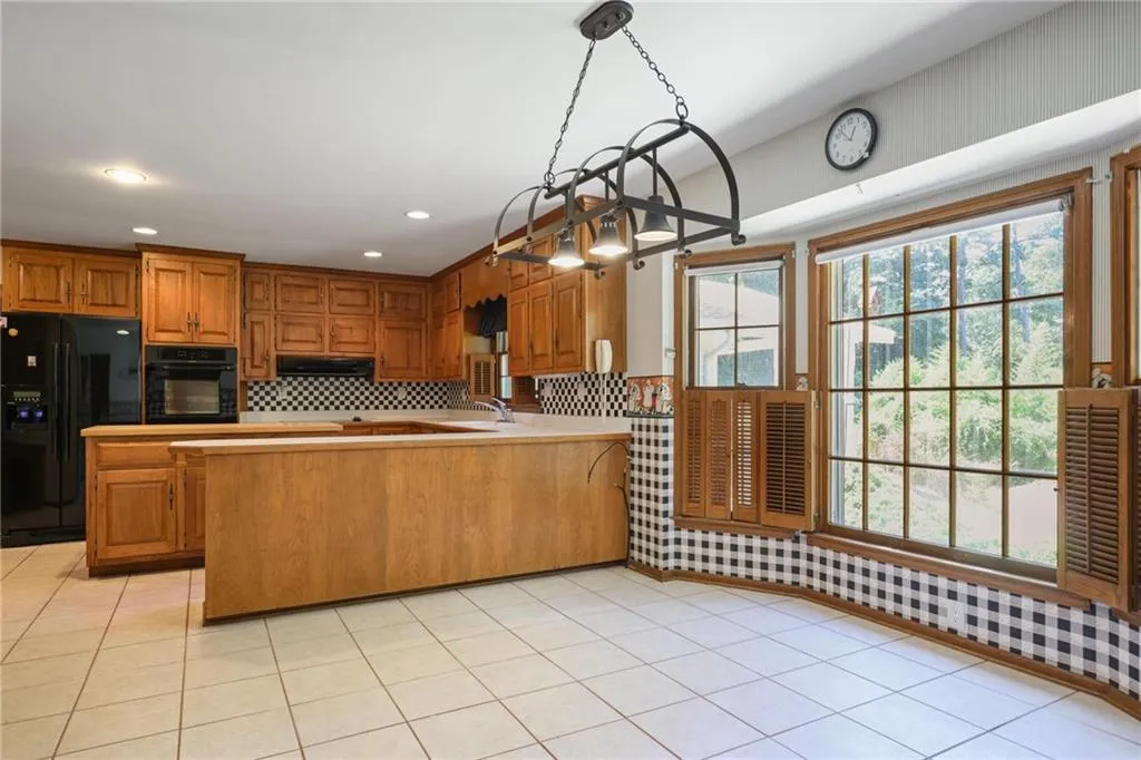 7570 Chaparral Drive, Atlanta, Georgia 30350, 4 Bedrooms Bedrooms, ,3 BathroomsBathrooms,Residential,For Sale,7570 Chaparral Drive,7657627