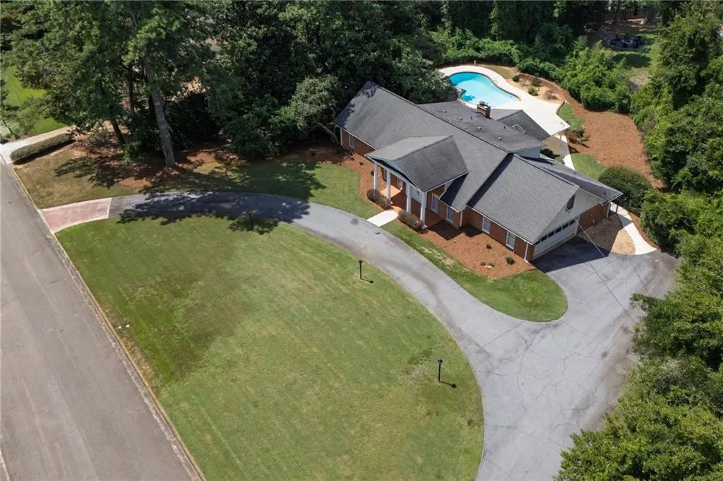 7570 Chaparral Drive, Atlanta, Georgia 30350, 4 Bedrooms Bedrooms, ,3 BathroomsBathrooms,Residential,For Sale,7570 Chaparral Drive,7657627