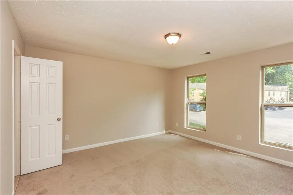 155 N River Drive Unit A, Atlanta, Georgia 30350, 2 Bedrooms Bedrooms, ,2 BathroomsBathrooms,Residential,Sold,155 N River Drive Unit A,7061286