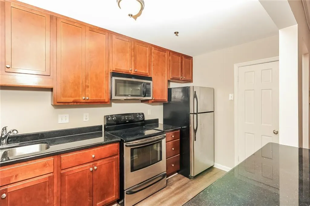 155 N River Drive Unit A, Atlanta, Georgia 30350, 2 Bedrooms Bedrooms, ,2 BathroomsBathrooms,Residential,Sold,155 N River Drive Unit A,7061286