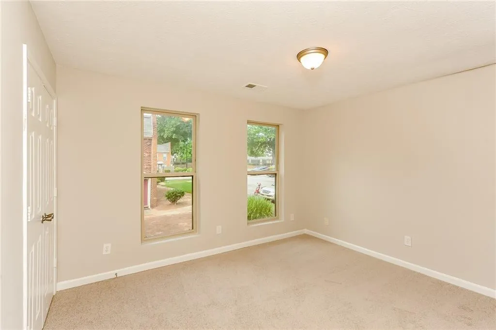 155 N River Drive Unit A, Atlanta, Georgia 30350, 2 Bedrooms Bedrooms, ,2 BathroomsBathrooms,Residential,Sold,155 N River Drive Unit A,7061286