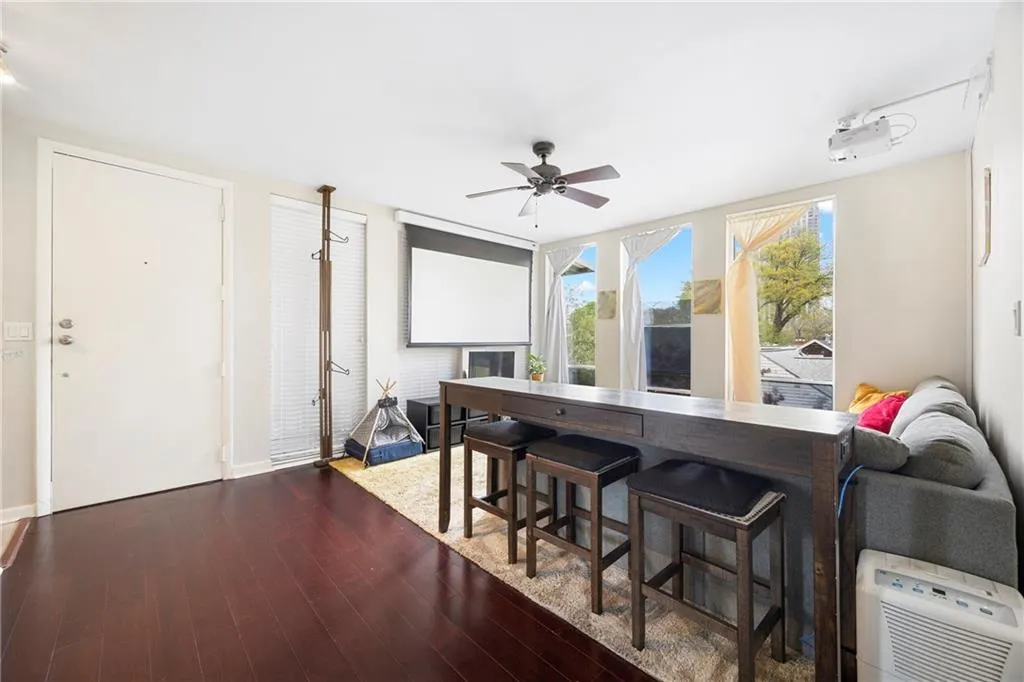 287 14th Street Nw Unit 8, Atlanta, Georgia 30318, 2 Bedrooms Bedrooms, ,1 BathroomBathrooms,Residential,Sold,287 14th Street Nw Unit 8,7555465