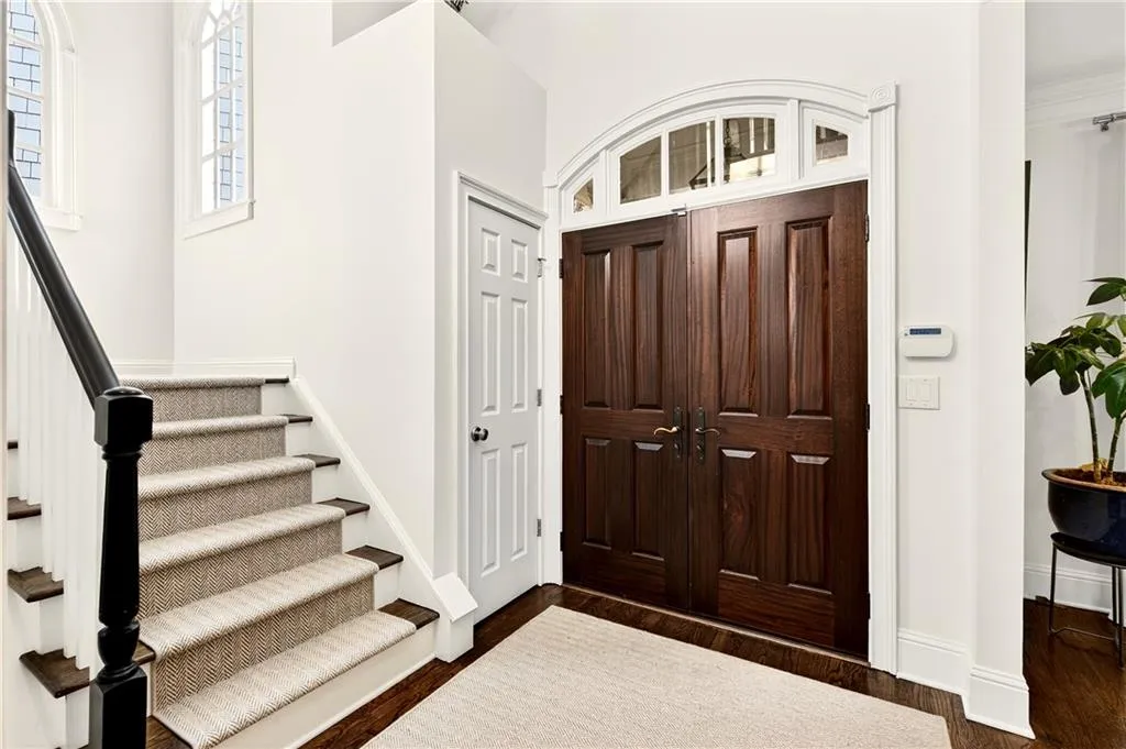 16 Conifer Circle Ne, Atlanta, Georgia 30342, 4 Bedrooms Bedrooms, 0 ,3 BathroomsBathrooms,Residential,Sold,16 Conifer Circle Ne,7731223