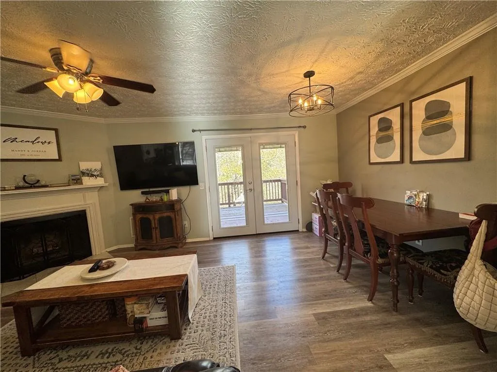 2104 Queen Anne Court, Sandy Springs, Georgia 30350, 3 Bedrooms Bedrooms, ,3 BathroomsBathrooms,Residential,For Sale,2104 Queen Anne Court,7682252