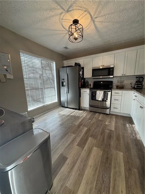 2104 Queen Anne Court, Sandy Springs, Georgia 30350, 3 Bedrooms Bedrooms, ,3 BathroomsBathrooms,Residential,For Sale,2104 Queen Anne Court,7682252