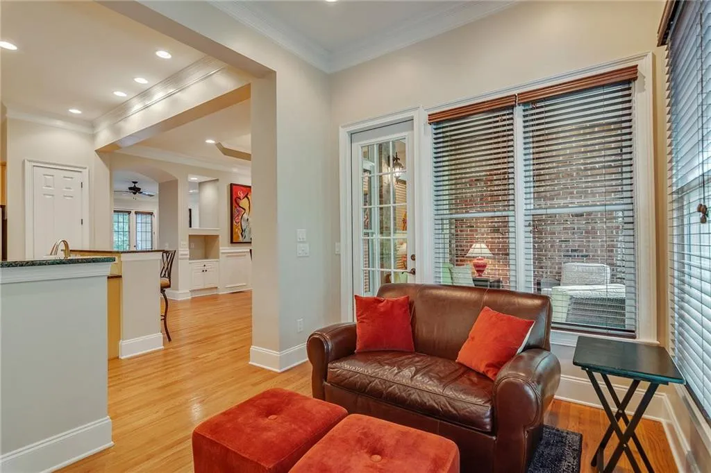 5964 Reddington Way, Sandy Springs, Georgia 30328, 3 Bedrooms Bedrooms, ,3 BathroomsBathrooms,Residential,Sold,5964 Reddington Way,6066702