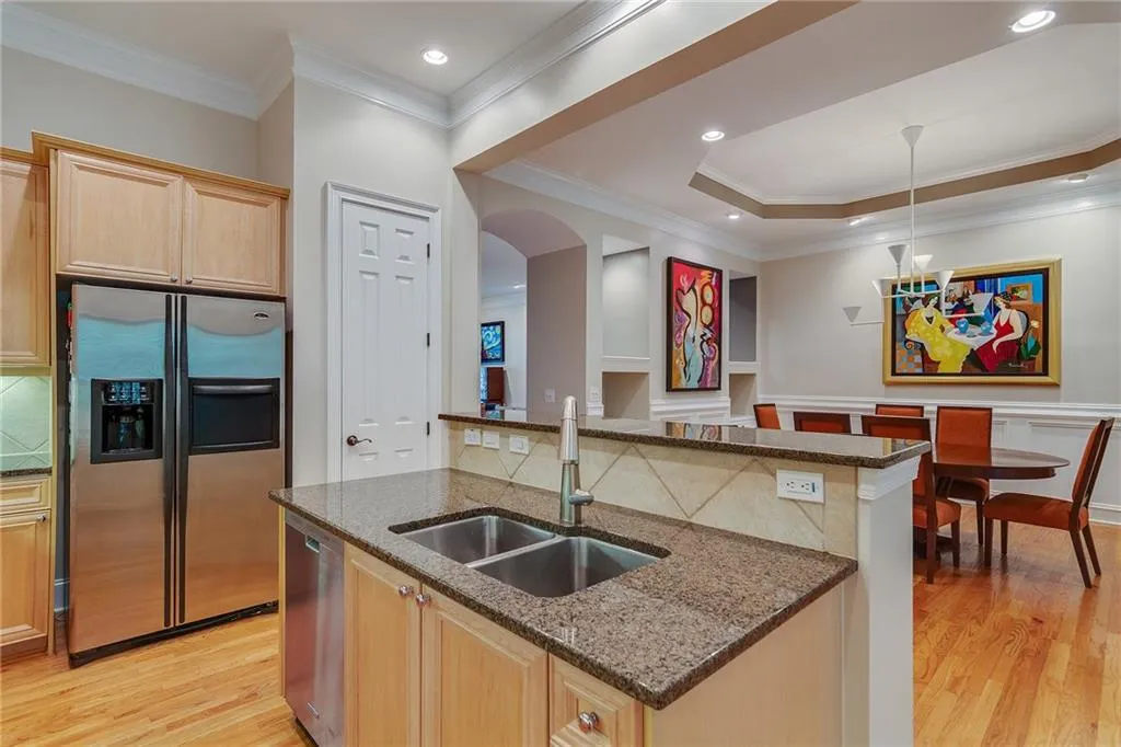 5964 Reddington Way, Sandy Springs, Georgia 30328, 3 Bedrooms Bedrooms, ,3 BathroomsBathrooms,Residential,Sold,5964 Reddington Way,6066702