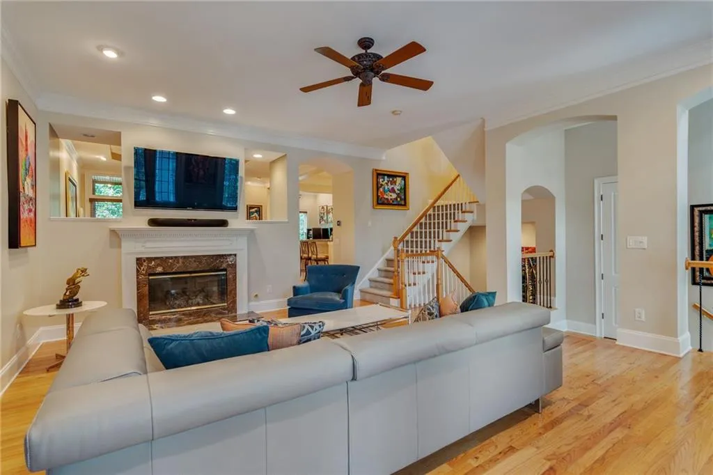 5964 Reddington Way, Sandy Springs, Georgia 30328, 3 Bedrooms Bedrooms, ,3 BathroomsBathrooms,Residential,Sold,5964 Reddington Way,6066702