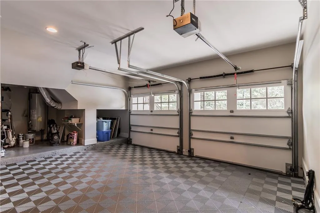 5964 Reddington Way, Sandy Springs, Georgia 30328, 3 Bedrooms Bedrooms, ,3 BathroomsBathrooms,Residential,Sold,5964 Reddington Way,6066702