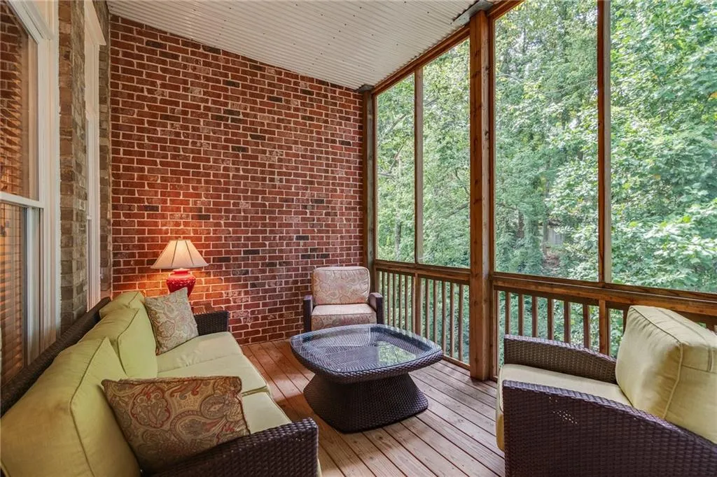 5964 Reddington Way, Sandy Springs, Georgia 30328, 3 Bedrooms Bedrooms, ,3 BathroomsBathrooms,Residential,Sold,5964 Reddington Way,6066702