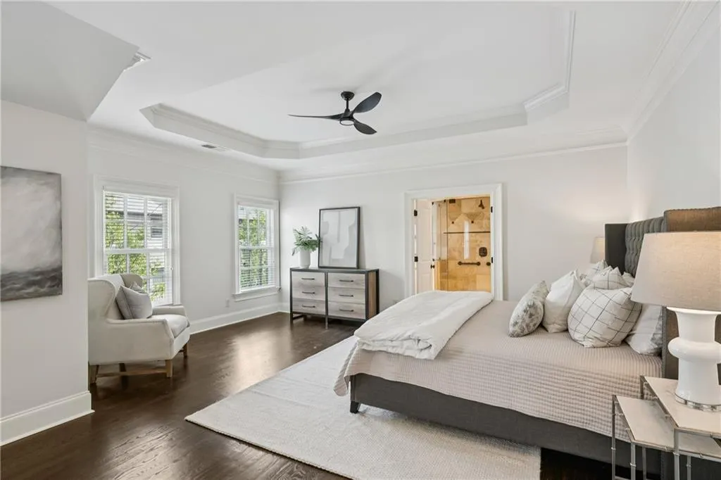 3585 Roxboro Road Ne Unit 2, Atlanta, Georgia 30326, 3 Bedrooms Bedrooms, ,2 BathroomsBathrooms,Residential,For Sale,3585 Roxboro Road Ne Unit 2,7642960