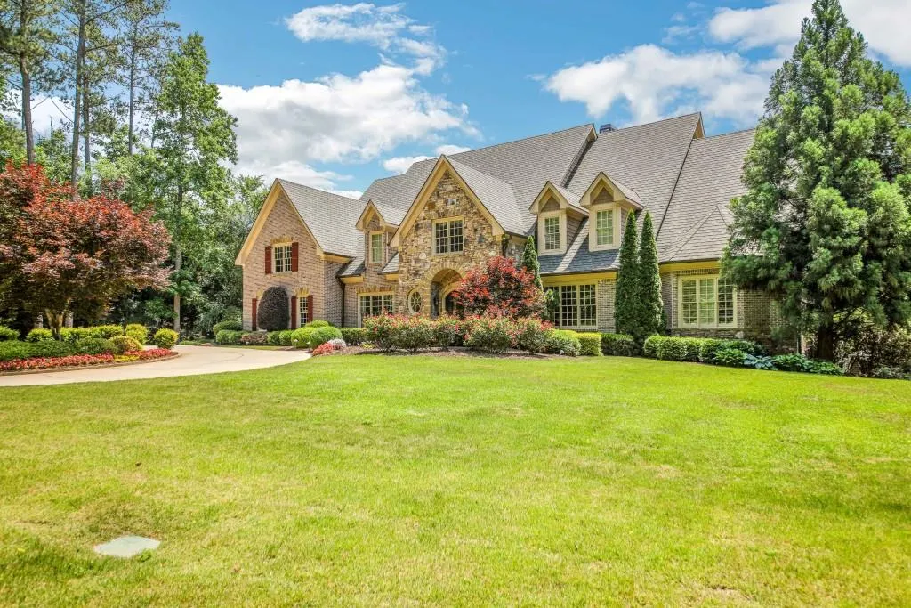 5507 Long Island Drive Nw, Atlanta, Georgia 30327, 7 Bedrooms Bedrooms, ,7 BathroomsBathrooms,Residential,Sold,5507 Long Island Drive Nw,6620783